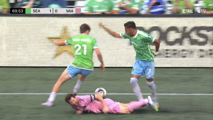 Satan don fall for gutter……