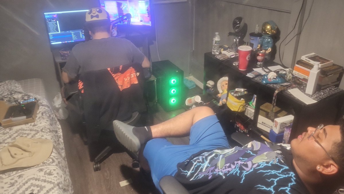 Jakc_tx's tweet photo. Doing maintenance, one moment. Here's the link, I am going to update once we start the stream.
I love you guys β€οΈ #TexasStandUp https://t.co/4F04pGJTHB