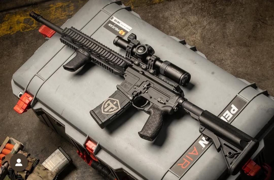 TueborCoin's tweet image. Happy Labor Day!!!

We’ve partnered with some of the top names in the industry to bring you a truly one-of-a-kind custom firearm build.

Featuring Components from @rainierarms @icon.defense @vortexoptics @primaryarms_optics @blackrainordnance @ke_arms @nextlevelarms…