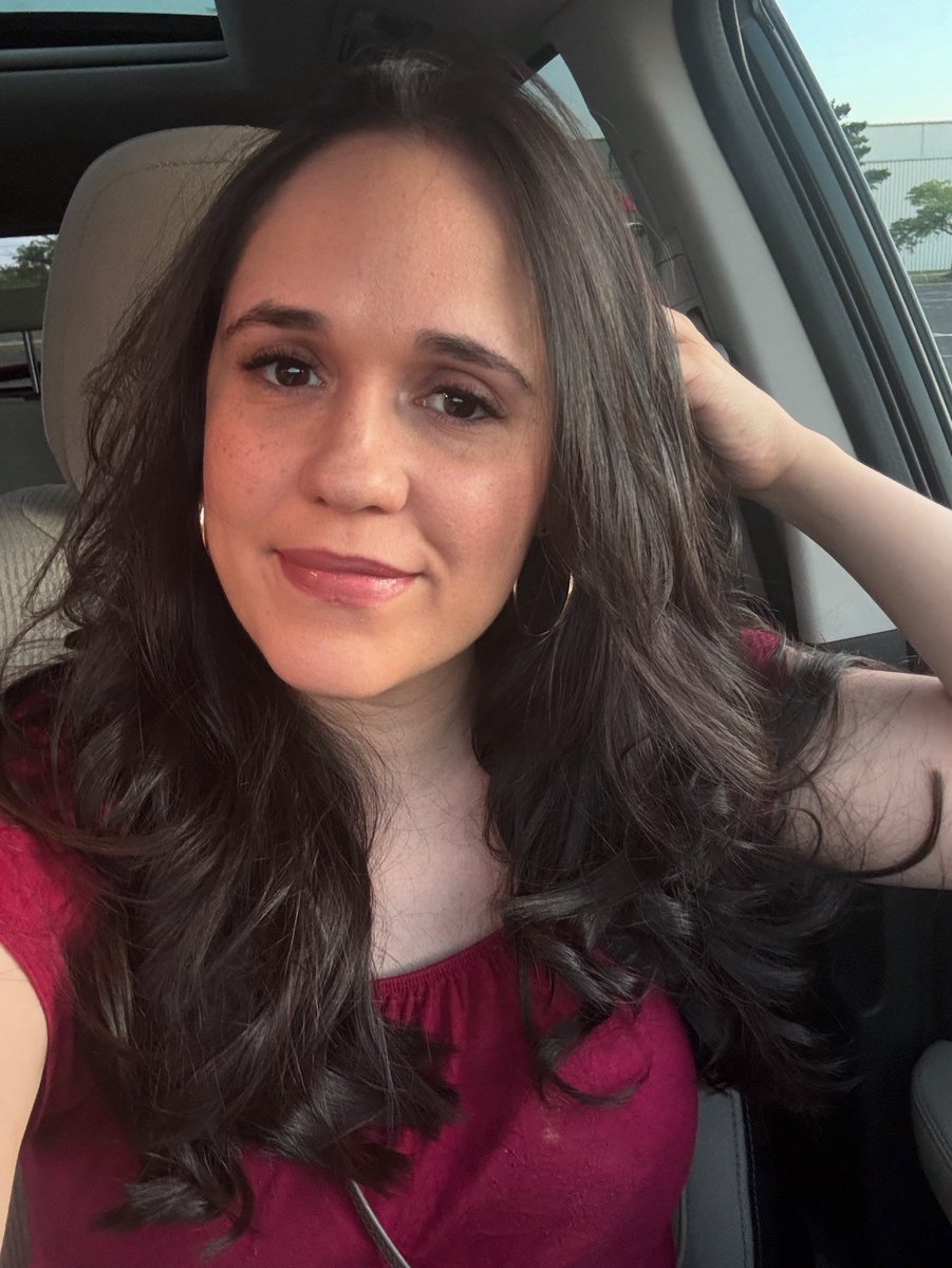 Is this a good picture to use for a “seeking sugar daddy” ad? 🤔