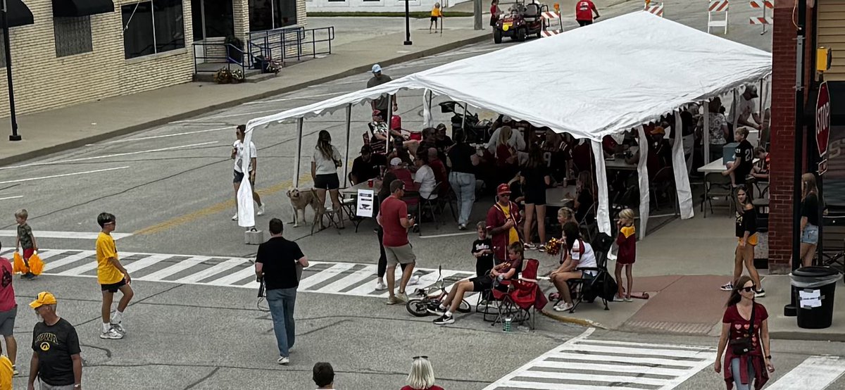 Earlham is getting ready for RVTV live at 4,5,6 and 10 tonight. <a href="/WHOWeather/">WHO 13 Weather</a> <a href="/WHO13news/">WHO 13 News</a> <a href="/SoundOFF13/">SoundOFF</a> #RVTV