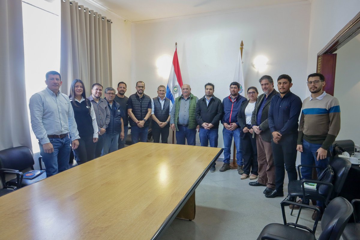Desde Horizonte Positivo acompañamos a 10 municipios a Ñeembucú al Taller de Digitalización de Trámites – Portal Paraguay <a href="/Miticpy/">MITIC Paraguay</a> .
Porque impulsamos la innovación de la gestión municipal para trámites más rápidos y accesibles para todos. 💻✨