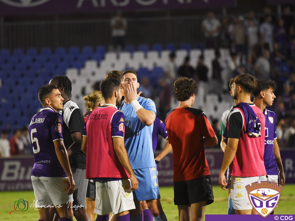 JUNTOS 💪🏼 <a href="/deporguada/">C.D. Guadalajara 🟣⚪️</a>