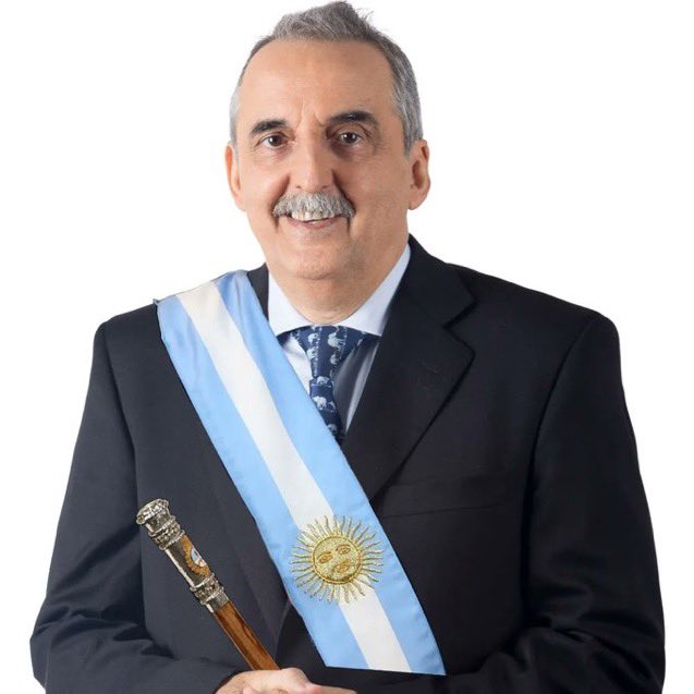ElRestaurador77's tweet photo. Este señor tiene que ser Presidente.
ESTO NO ES PARA TIBIOS https://t.co/NaL1aCLpas