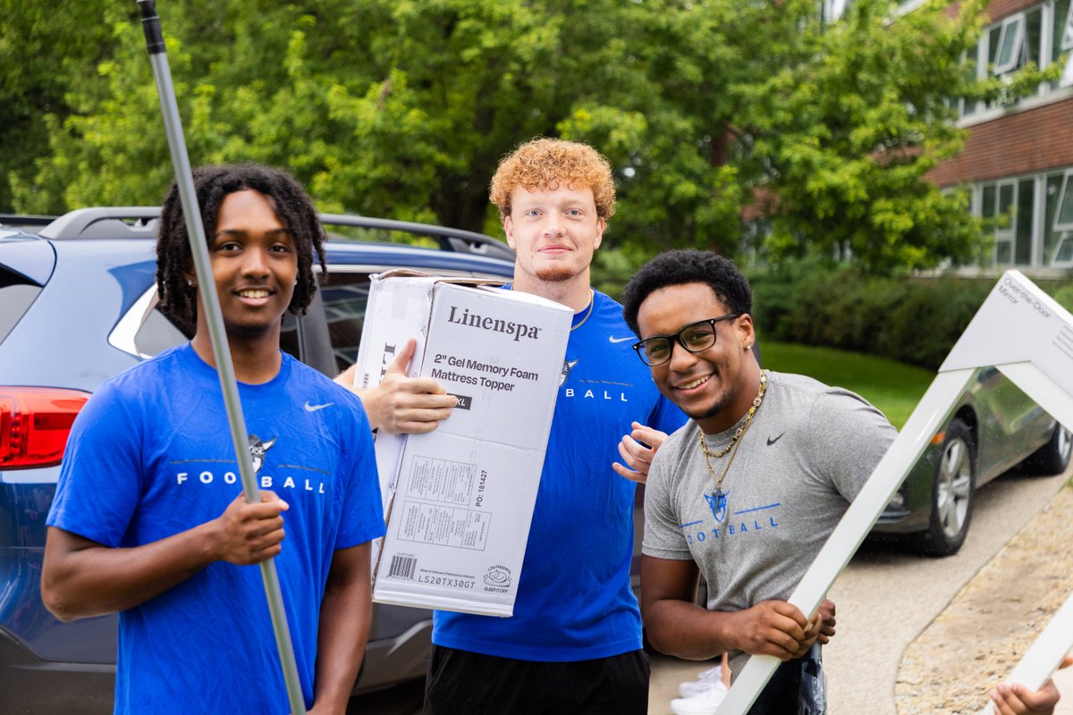 Another successful move-in day in the books! 🎉

Watching our new students transform empty dorm rooms into home away from home never gets old. We are so excited to welcome these new Norse to campus. 💙

Share your best #LutherCollege move-in moment below! 👇