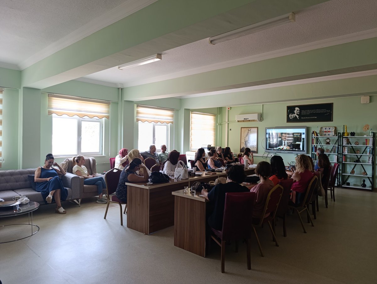 2025-2026 Eğitim Öğretim Yılı Başladı. Öğretmenler Kurulu toplantısı ve Milli Eğitim Bakanımız Sayın Yusuf TEKİN'in konuşmaları takip edildi. Eğitim Öğretim Yılı öğretmen, öğrenci ve velilerimize hayırlı olsun.<a href="/tcmeb/">Millî Eğitim Bakanlığı</a> <a href="/MersinMEM/">Mersin İl Millî Eğitim Müdürlüğü</a> <a href="/fazilet_durmus/">Fazilet Öğretmen 🇹🇷</a> <a href="/AnamurMem/">Anamur İlçe Millî Eğitim Müdürlüğü</a> <a href="/naci_sen/">nacisen</a>