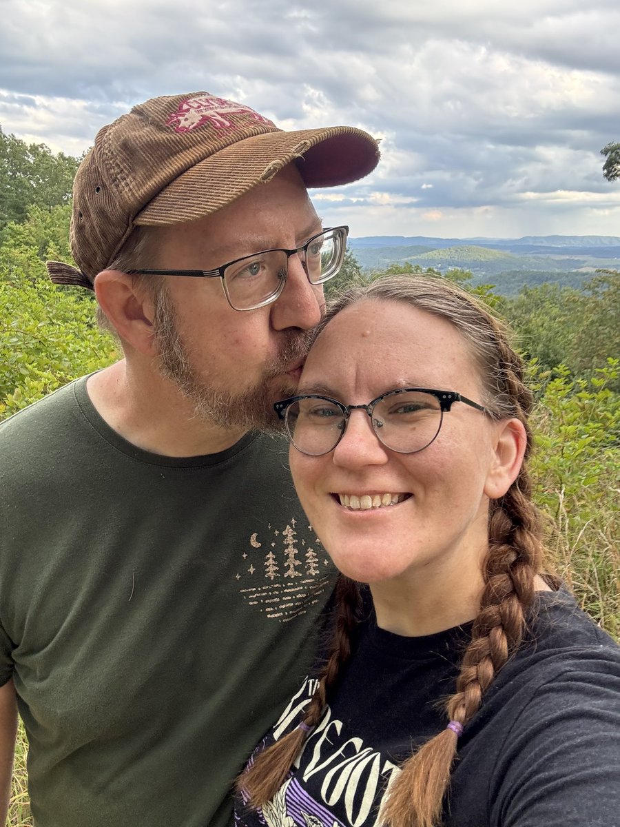 ccurrin93's tweet image. Seven years ago today I met this man. This past weekend we climbed a mountain together. I hope the adventures together never end! ❤️ @neodymium03