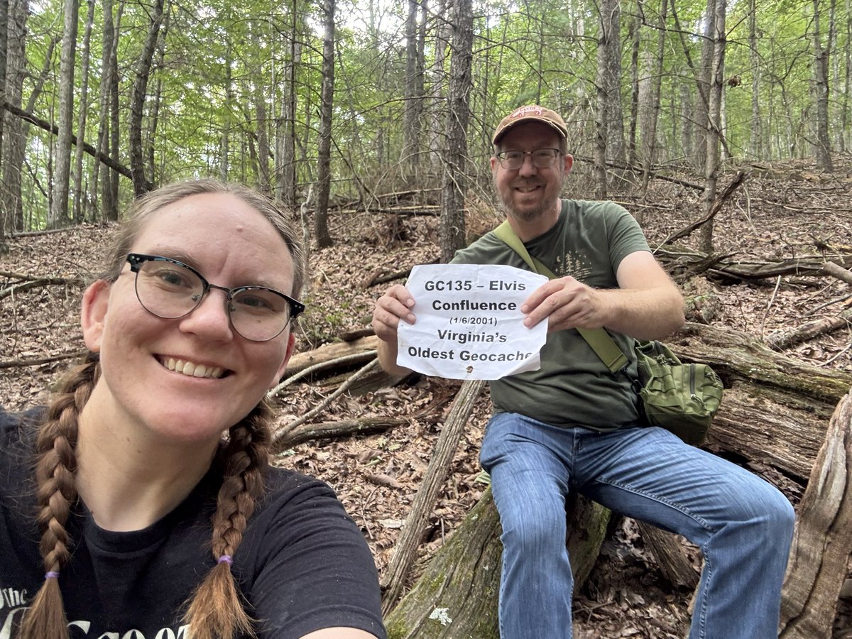 ccurrin93's tweet image. Seven years ago today I met this man. This past weekend we climbed a mountain together. I hope the adventures together never end! ❤️ @neodymium03