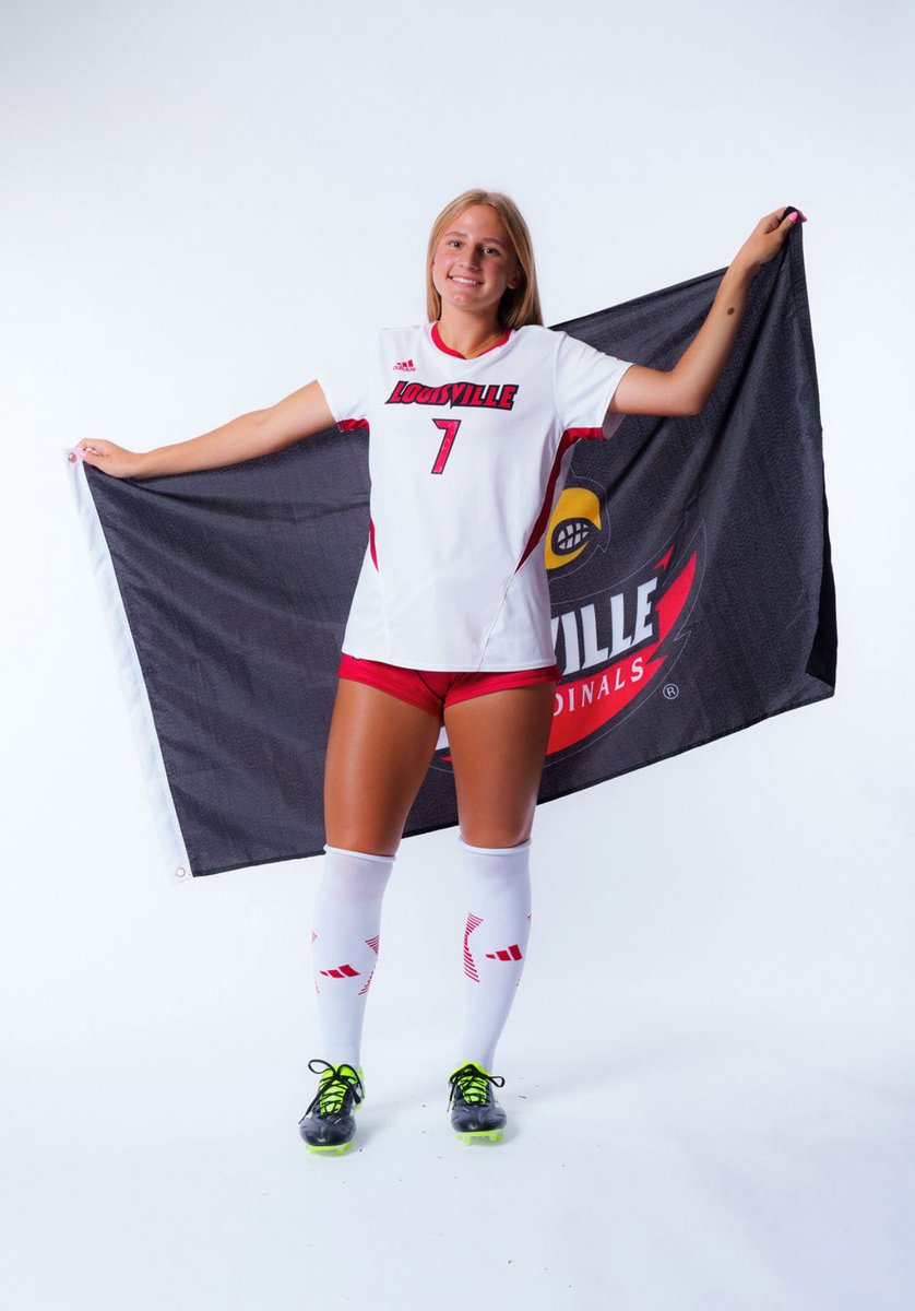 Gia Papadopoulos tweet media