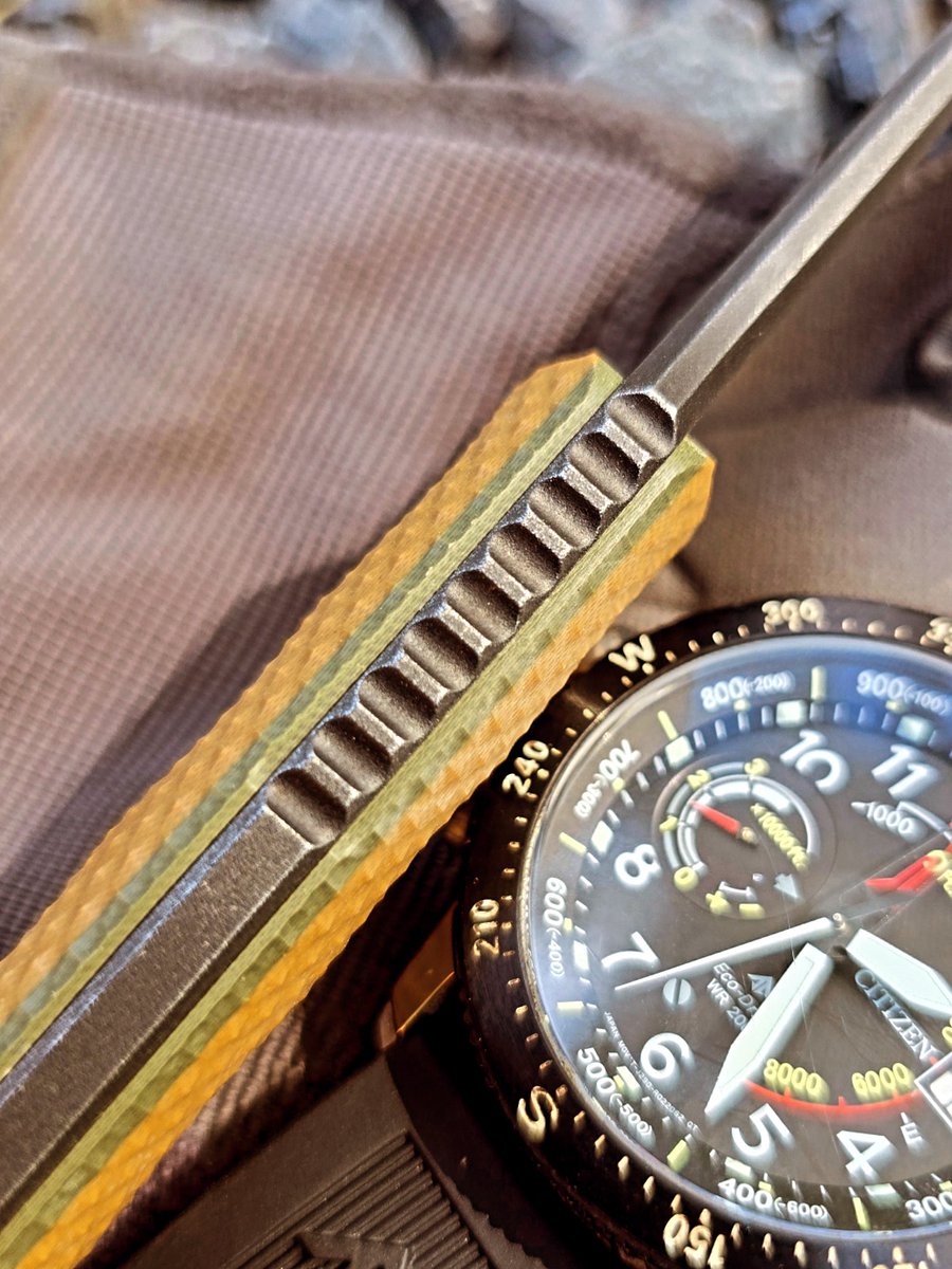 DauntlessMFG's tweet photo. The @MattHelmKnives Collab Work Knife V1.
This model is an absolute workhorse. https://t.co/93ZFilJwbH