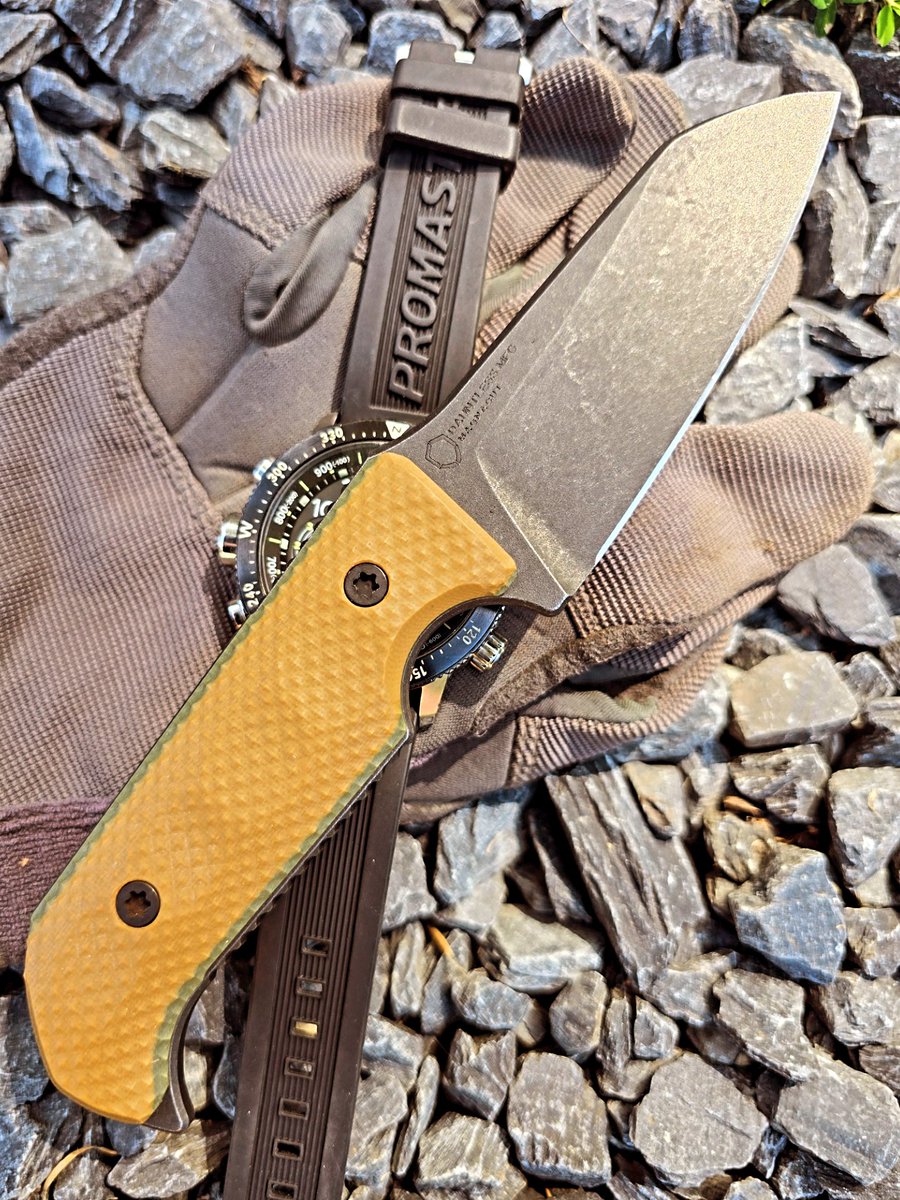 DauntlessMFG's tweet photo. The @MattHelmKnives Collab Work Knife V1.
This model is an absolute workhorse. https://t.co/93ZFilJwbH