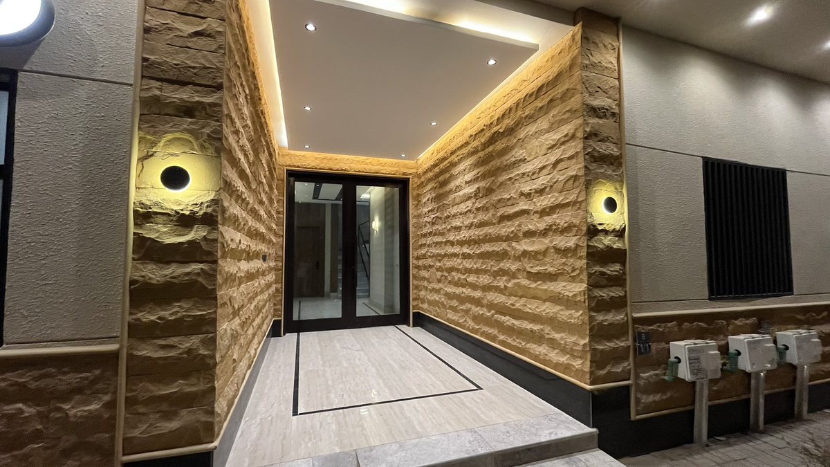 🟫 تركيب الحجر الأردني الطبيعي 🟫
فخامة تدوم مع الزمن ✨
يُستخدم للواجهات الداخلية والخارجية، ويمنح المكان لمسة فريدة من الأناقة والرقي.
✅ مقاوم للعوامل الجوية
✅ يناسب الجدران والأرضيات
✅ تركيب بالخطّة لضمان مظهر متناسق

📞 للتواصل والاستفسار: 0502401487

#حجر_أردني #تركيب_حجر