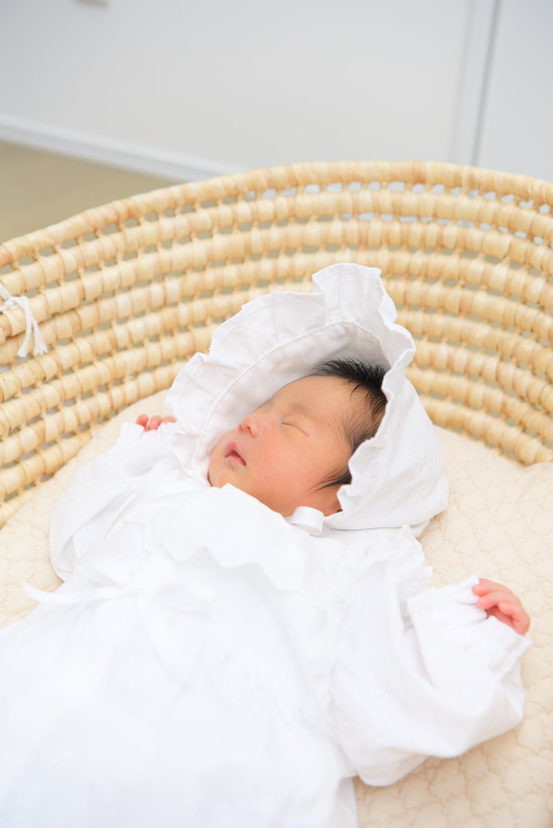 minnie628d's tweet photo. 𝘞𝘦𝘭𝘤𝘰𝘮𝘦 𝘵𝘰 𝘵𝘩𝘦 𝘸𝘰𝘳𝘭𝘥 
𝘔𝘺 𝘭𝘪𝘵𝘵𝘭𝘦 𝘣𝘢𝘣𝘺 👶🏻🍼

🎂 𝟤𝟢𝟤𝟧.𝟢𝟩.𝟣𝟣
⏰ 𝟩:𝟤𝟦 𝘈𝘔
⚖️ 𝟥𝟣𝟤𝟢𝘨 / 𝟦𝟫.𝟧𝘤𝘮
🚻 𝘐𝘵'𝘴 𝘢 𝘣𝘢𝘣𝘺 𝘨𝘪𝘳𝘭
頭囲33.5cm.胸囲32.5cm

妊娠報告したのに出産報告忘れた😇
もうすぐ生後2ヶ月でワクチン接種
はじまっちゃうよ https://t.co/wpkrFhBl8f