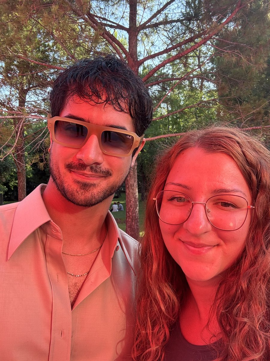 I LITERALLY TOLD AVAN THEY ARE OUR ROYAL COUPLE 

CAN'T BELIEVE THIS is mY LIFE