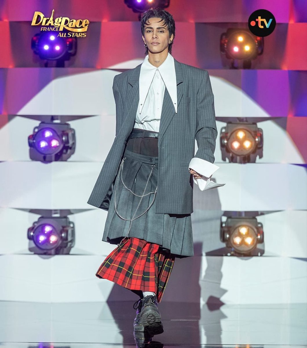 Comment te retrouver non-binary trade he/they Shy’m…