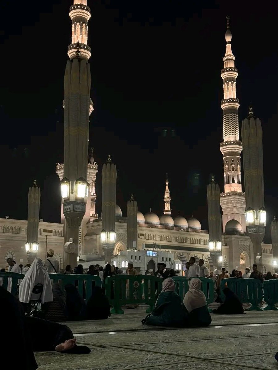 في رحاب النبي:)🤎