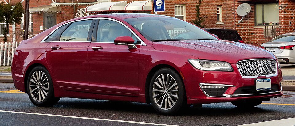 MLJ_Unlimited's tweet image. Sooo @LincolnMotorCo discontinues the #MKZ just for @Kia_Worldwide to use the identical body style & similar dimensions for the #K5
