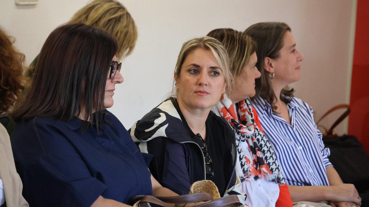 🔴 Arrancamos o curso político en Ourense con alcaldes/as de toda Galicia.
🔥 «Os lumes foron unha traxedia, pero aínda máis a xestión do PP»
🌍 Urxe planificación, prevención e recursos fronte á emerxencia climática
🏛 Defendemos apoio e financiamento para os concellos e o rural