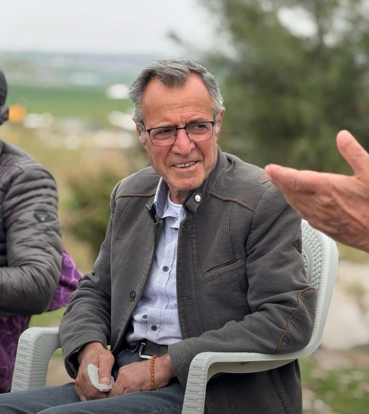 Mustafa KaratepeMide kanseriydi.
Hasta haliyle Cezaevinde tanı ve tedavisi çok gecikmişti.

İnfaz erteleme alması için çok uğraş vermiştim, sonunda tahliye oldu, Diyarbakır'a gitti.

Az evvel oğlu aradı, 8 ay sonra vefat etmiş, öncesinde bana selam iletmiş.

Allah rahmet eylesin.