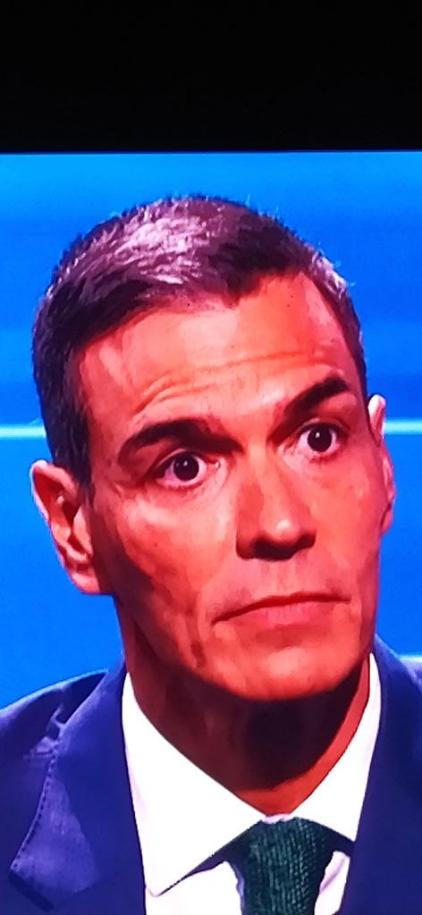 "¿Pero cómo no voy a estar cada vez más famélico si dirijo un país de subnormales que quieren que vuelva a gobernar la extremaderecha?"

#PedroSánchezRTVE