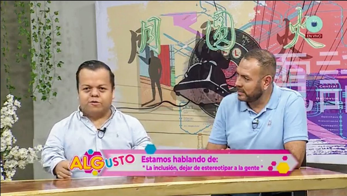 Jacob_Zg's tweet photo. Gracias por la invitación y oportunidad @TVMASVeracruz de estar en el programa #ALGUSTO para hablar de la Inclusión para Personas con Discapacidad. Gracias amiga por tu apoyo Erika Trujillo 😁🫡
#discapacidad 
#GentePequeña https://t.co/KQEYL4esut