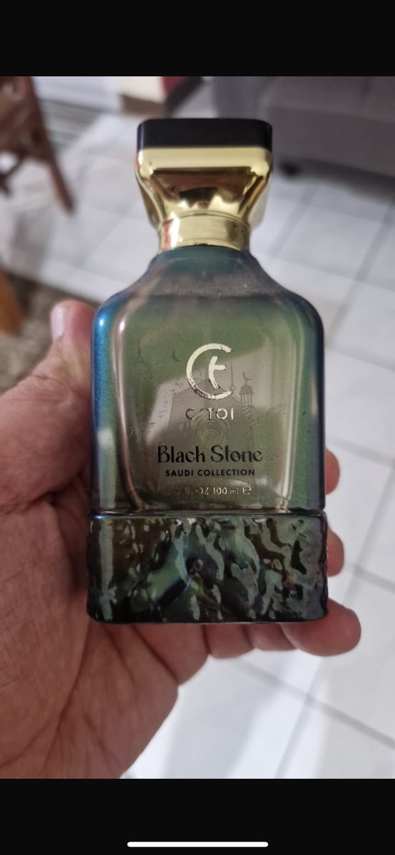111hhh0's tweet photo. اللي يعرف وين ينباع العطر هذا أكون له شاكر https://t.co/7NjKvRtYCH