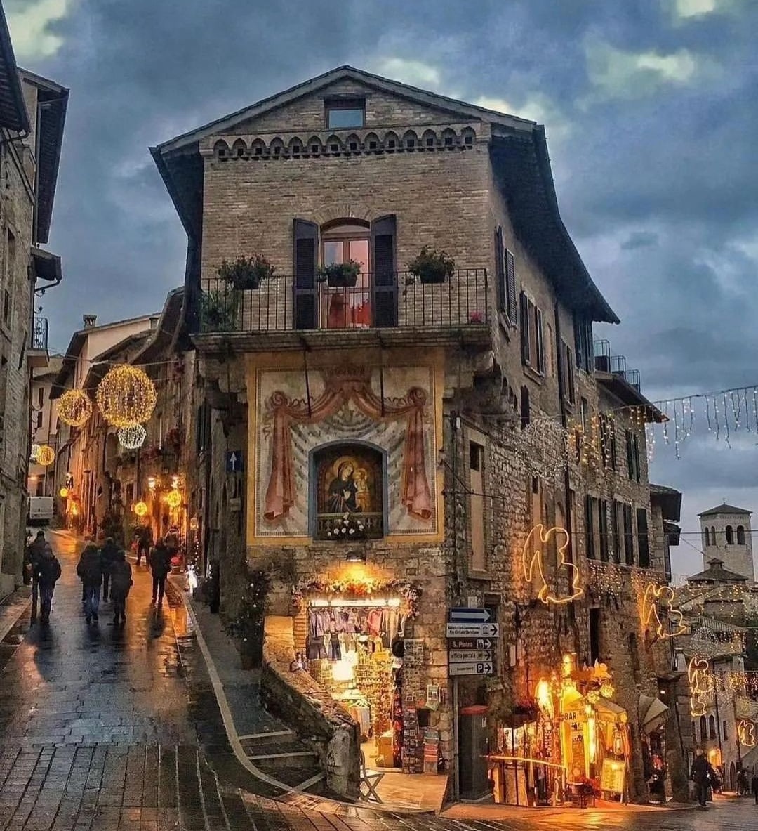 Muy buenas y dulces noches a todos #feliznoche #BuenasNoches ✨️🤗