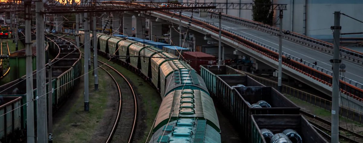 Organisation internationale du Travail (@oitinfo) on Twitter photo 🚆Le secteur ferroviaire, ce sont des millions de personnes qui assurent notre mobilité, économie et quotidien.
📅Du 1/5 sept, l'<a href="/OITinfo/">Organisation internationale du Travail</a> parle d'eux.
➡️Sécurité renforcée
➡️Compétences pr 1 secteur + vert / digitalisé
➡️Attirer + de #femmes/#jeunes
ℹ️ tinyurl.com/4bc5ek25 🚆Le secteur ferroviaire, ce sont des millions de personnes qui assurent notre mobilité, économie et quotidien.
📅Du 1/5 sept, l'<a href="/OITinfo/">Organisation internationale du Travail</a> parle d'eux.
➡️Sécurité renforcée
➡️Compétences pr 1 secteur + vert / digitalisé
➡️Attirer + de #femmes/#jeunes
ℹ️ tinyurl.com/4bc5ek25