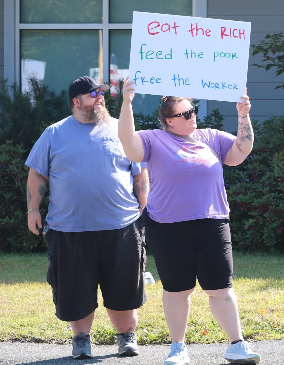 This could be an AI picture of a Maine Democrat.