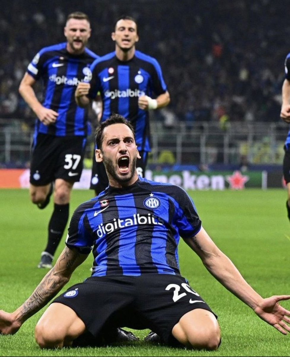 Hakan Çalhanoğlu'nu Cimboma istiyoruz. #HakanCimboma