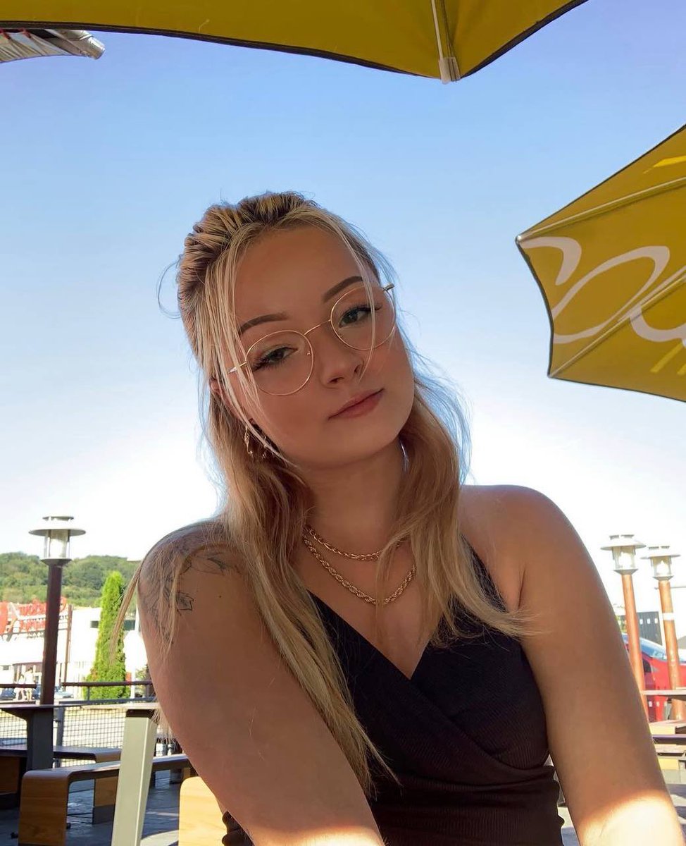 Qui m’aide à me mouiller 🍑🥰🥵