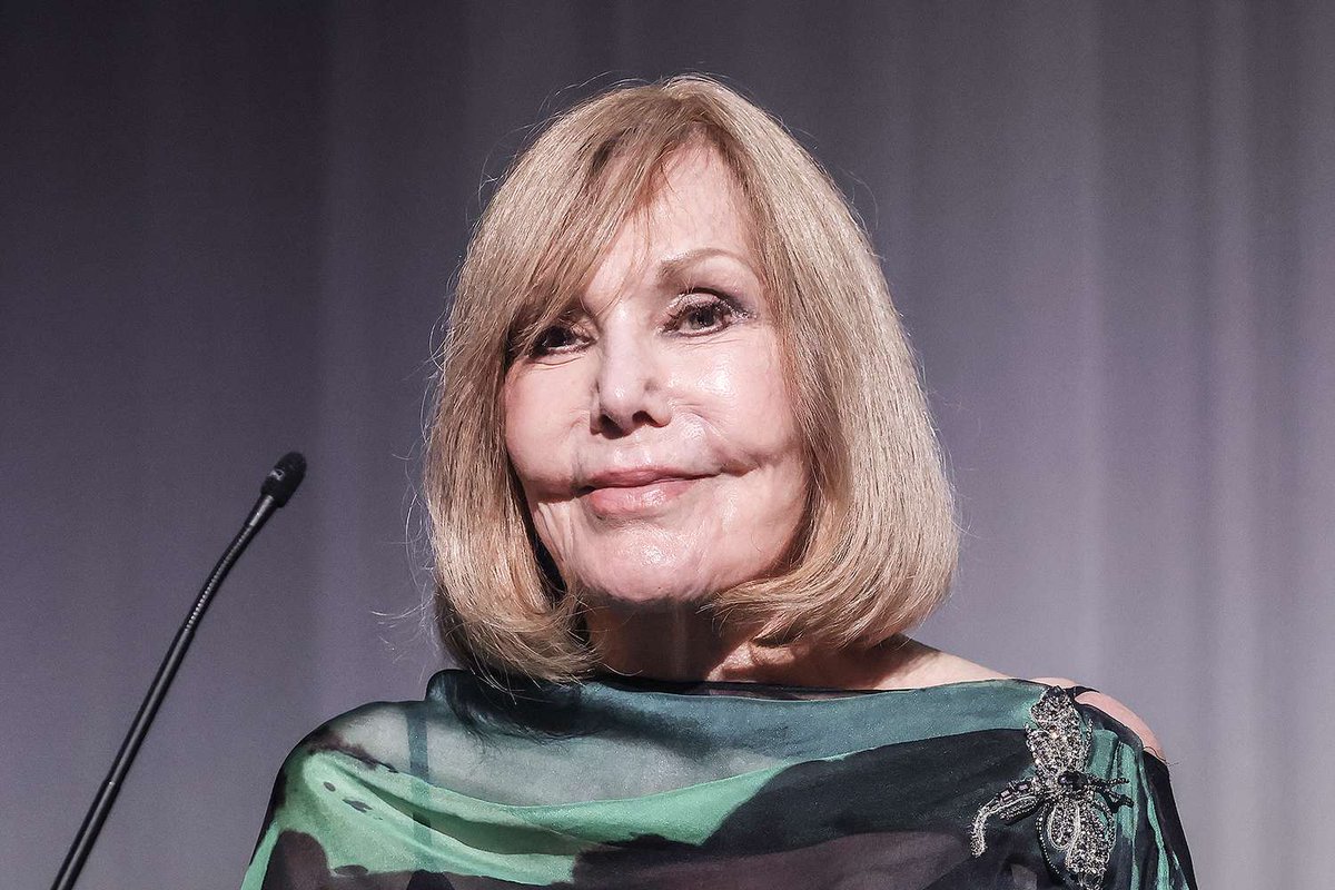 Ik ken BN'ers die er na gebruik van nog meer fillers hetzelfde uit gaan zien als Kim Novak (92) Dit zou een waarschuwing moeten zijn