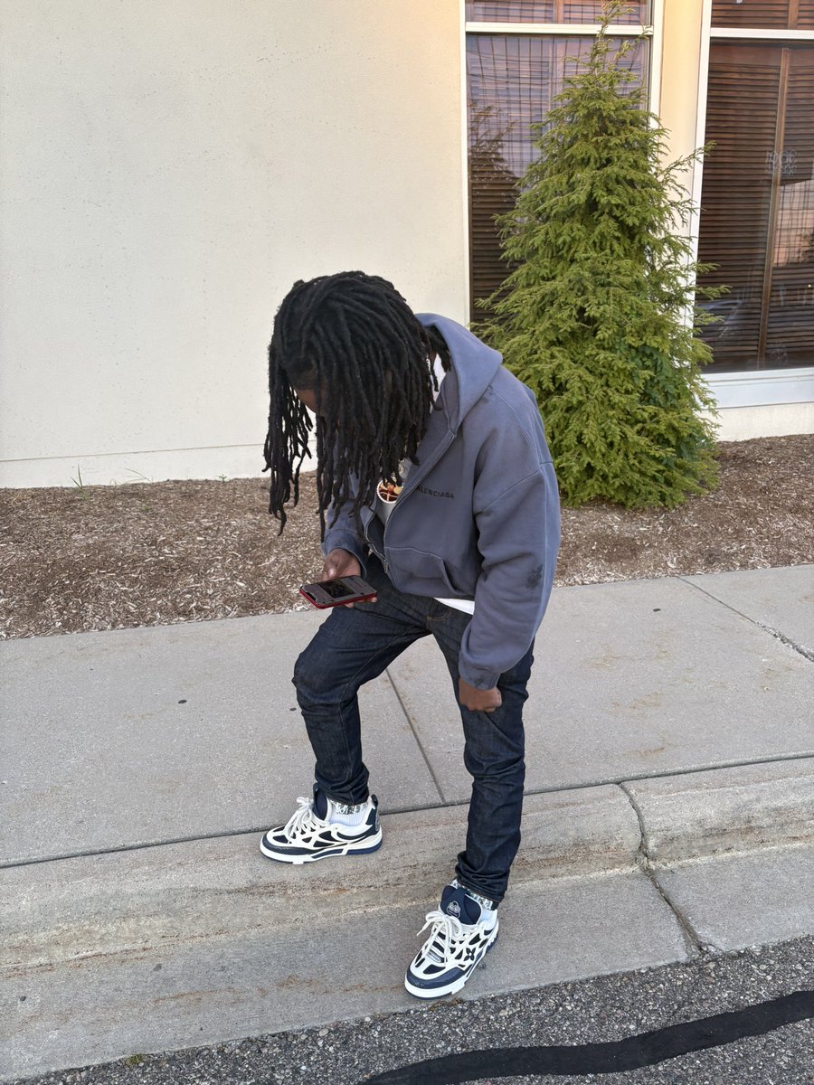 Freebands555's tweet image. The kid that did #21 #fullyloaded