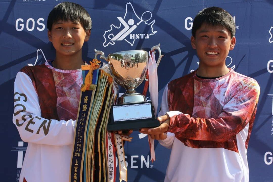 🏆千葉インカレ🏆

【男子大学対抗】
片岡暁紀選手(日本体育大)と広岡大河選手(法政大)は上宮高校時代にハイジャパダブルスを制している元ペア。

4年生となり迎えた最後のインカレ。大学対抗決勝の1次戦で実現した元ペア対決では、ファイナル12-14の大熱戦を繰り広げました！
instagram.com/p/DODystGkrYf/…