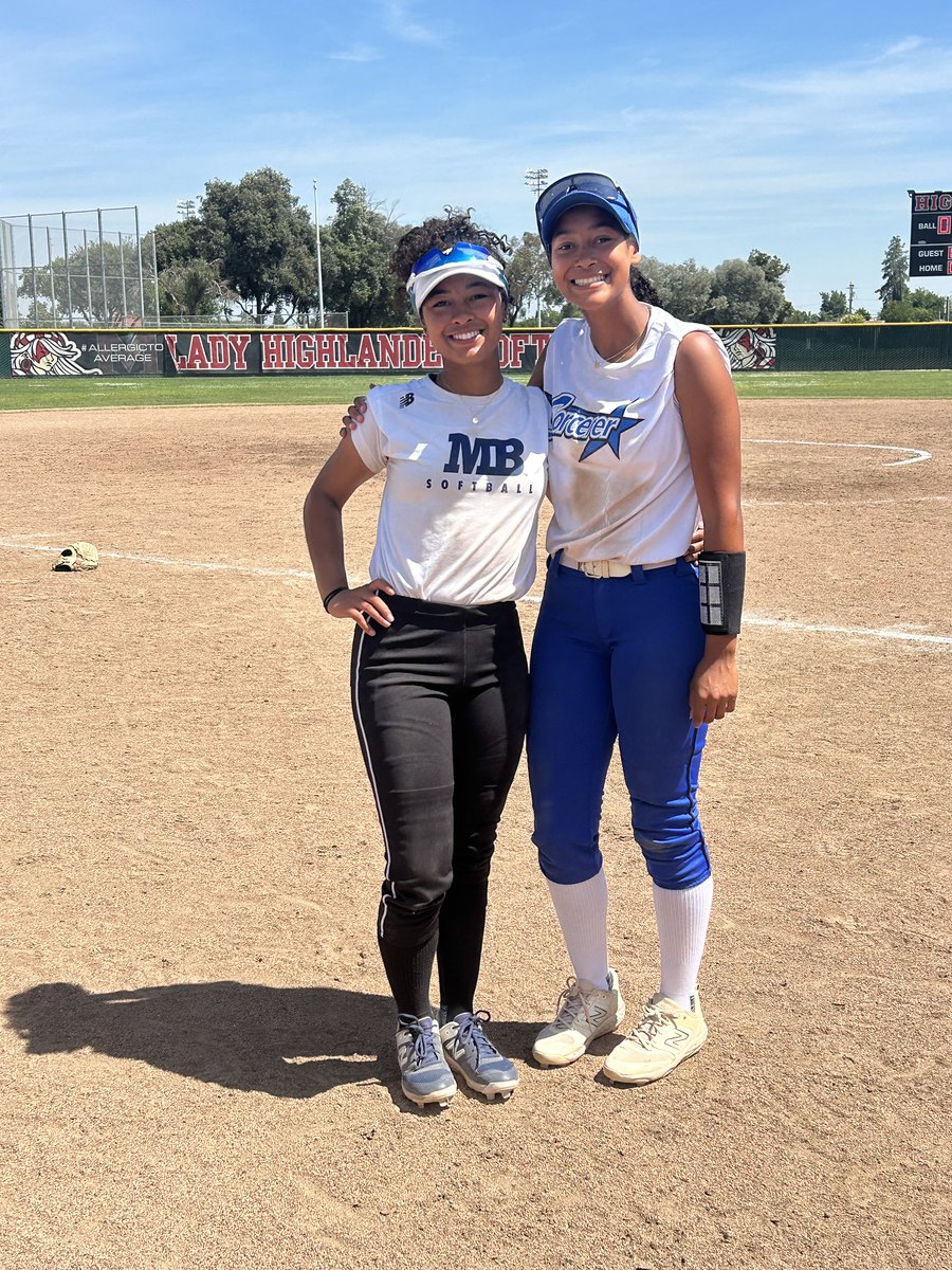 WhiteJaedyn's tweet image. Today I’m having a really proud big sister moment! Proud is an understatement of what I’m feeling for her big steps in this new journey. I can’t wait to see where this is going to take her. Happy September 1st, Jas! I’m so happy you had a great one🥹
@JasmynWhite02