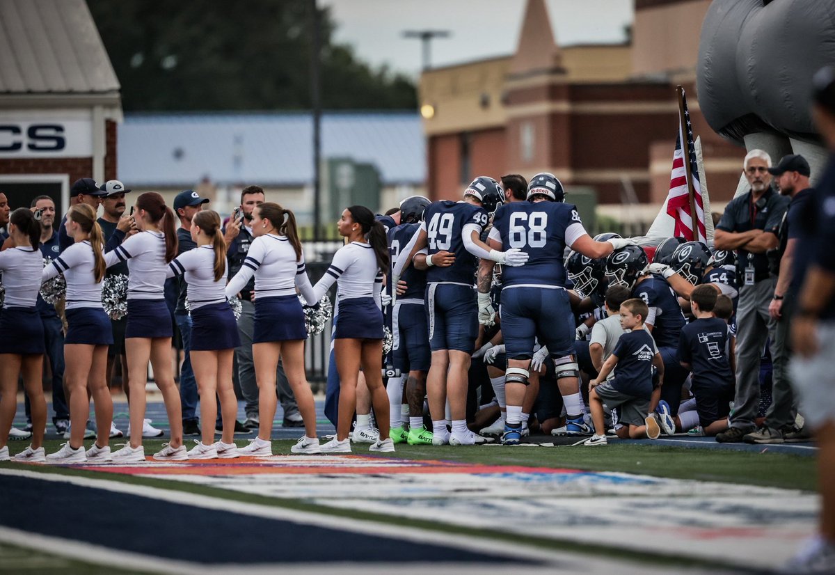 First game of senior season. Hard fought win against Bentonville West(7A). Proud of our team and how they fought. Here are my game stats.

10 Tackles 
2 TFL
1 FF
3  QB Hurries 
<a href="/GreenwoodFball/">Greenwood Football</a> <a href="/MoretonHunter/">Hunter Moreton</a> <a href="/toddrake00/">William Todd Drake</a> <a href="/tctabler/">PrepRedZoneTom Tabler</a> <a href="/247Sports/">247Sports</a> <a href="/247recruiting/">247Sports Recruiting</a>