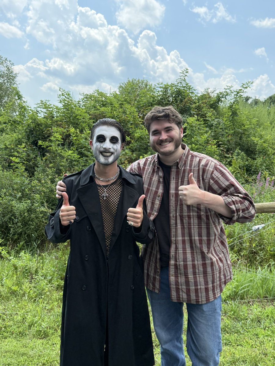 new song out tmr - <a href="/jschlatt/">Schlatt</a> in the mv