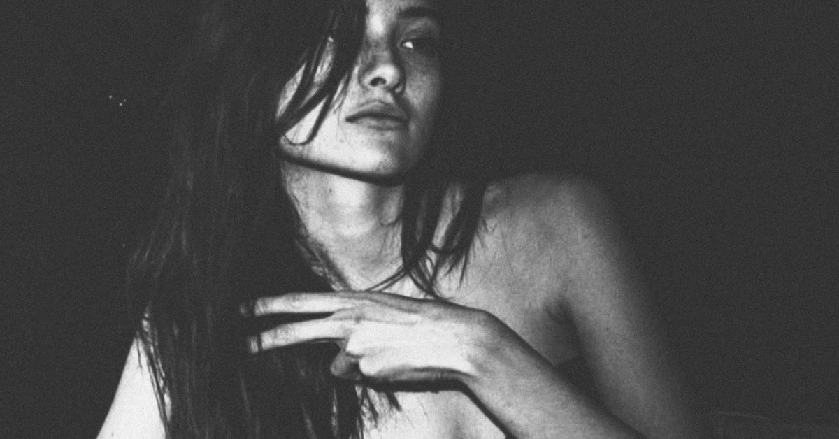 ᅠ    

                    𝖇ellatrix 𝖇lack .