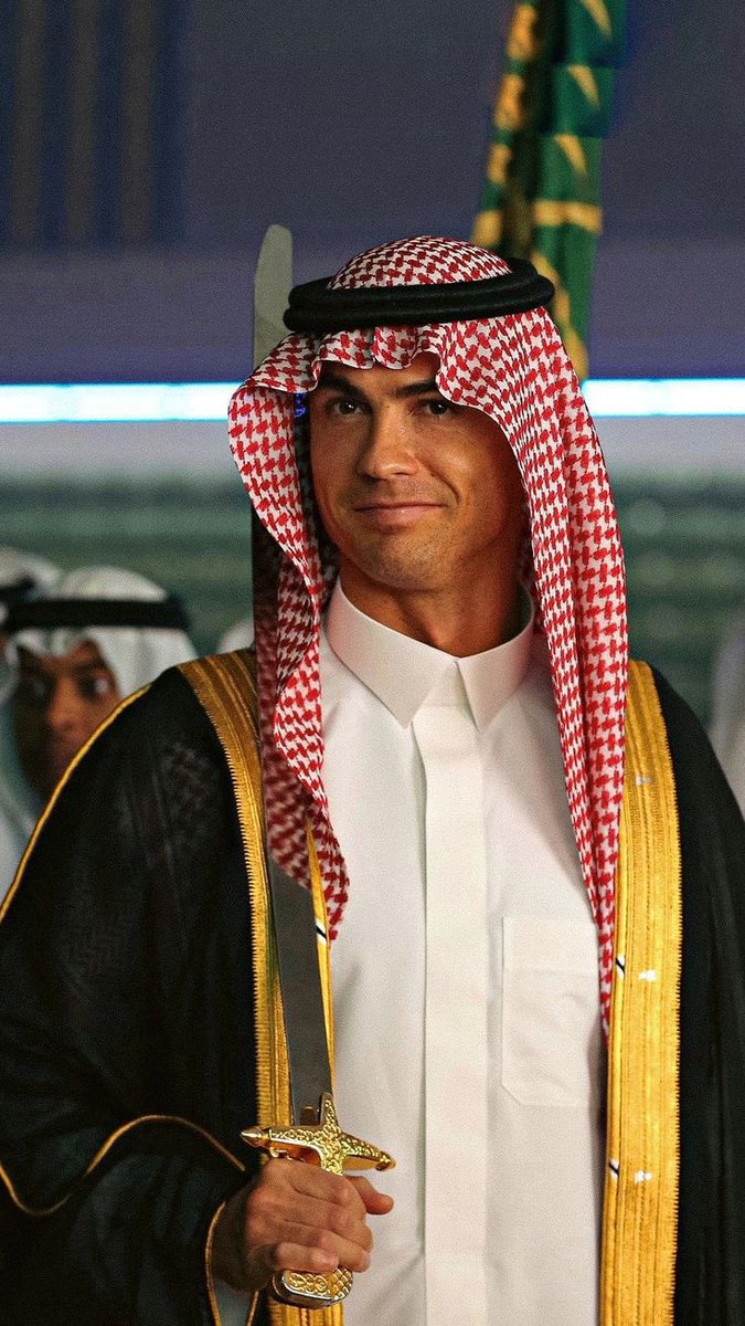 السعودية تطلق حملة سياحية عالمية مع اللاعب العالمي "كرستيانو رونالدو" بعنوان  #StayedForMore بهدف تسويق الفعاليات والتجارب السياحية والرياضية والثقافية، للسياح من جميع أنحاء العالم 🇸🇦🌍