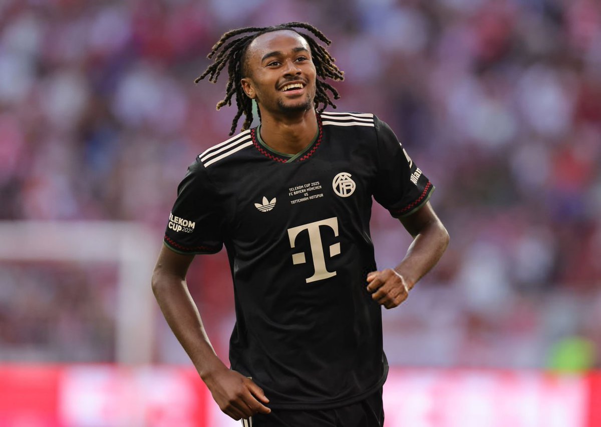 فشل انتقال كوسي-أساري إلى فولهام بسبب عدم إنجاز الأوراق في الوقت المحدد. اللاعب سيبقى في بايرن مينشين حاليًا، مع اهتمام أندية أخرى مثل آيندهوفن وأندرلخت بضمه. يخطط بايرن لتجديد عقده أولًا قبل إعارته لاكتساب خبرة أكبر.

【Kerry Hau👤🇩🇪】
【SKY📰🇩🇪】
#مهندس_بافاريا🔴⚪️