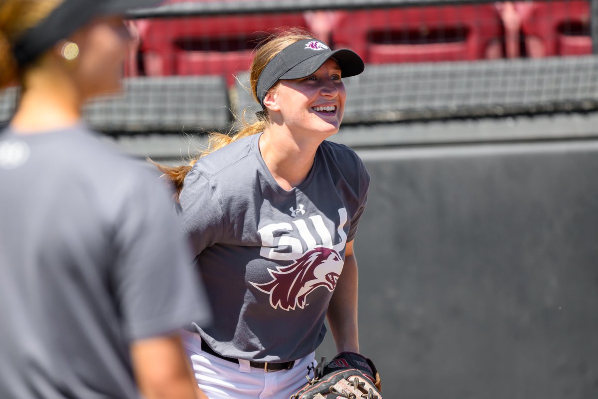 First day of practice has us smiling ear-to-ear 😀😆

#Salukis
