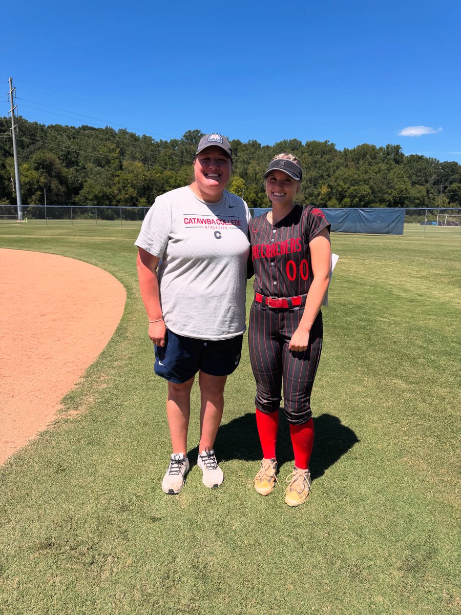 FC_Hooks's tweet image. B🧨G Shoutout to Alexa Hooks (2027) for attending the Catawba College prospect camp today!Thank you, Coach Lyerly and Coach Prescott!
#fcculture #firecrackersoftball #softball #Firecrackersnc @ShanePrescott8 @Firecrackersinc @CatawbaSoftball @LineDsoftball @CoastRecruits