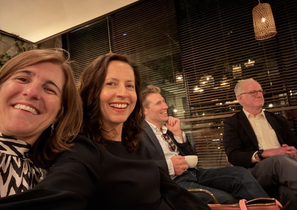 hvanspall's tweet image. Love my @CircAHA editorial team &amp;amp; boss! 

#Circulation #Madrid #ESCCongress