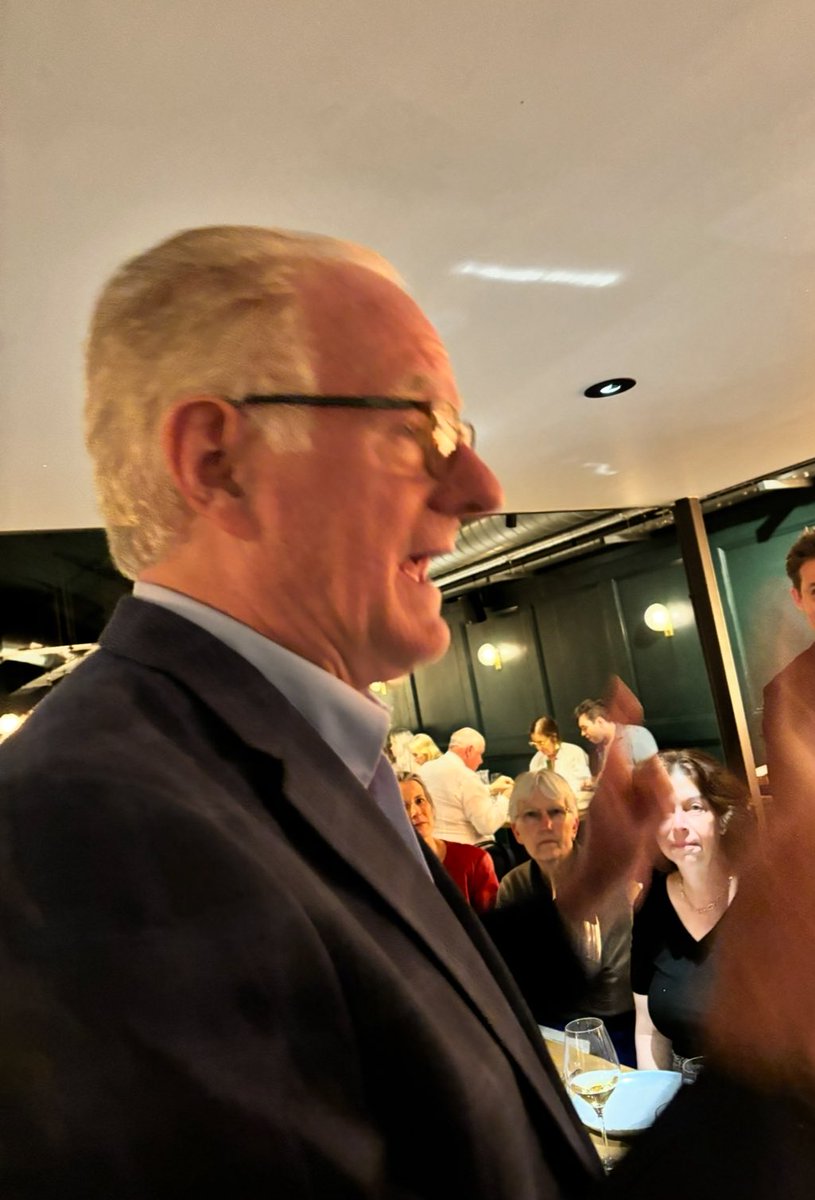 hvanspall's tweet image. Love my @CircAHA editorial team &amp;amp; boss! 

#Circulation #Madrid #ESCCongress