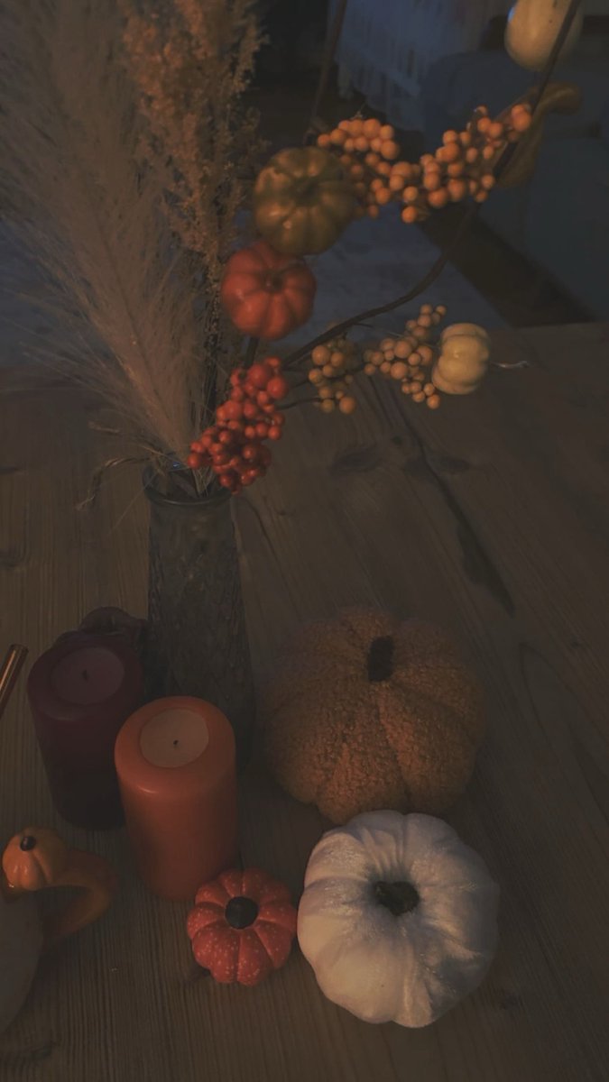 darkM_oonLight's tweet photo. Hello fall season 🍂 https://t.co/zvFq2cn9uZ