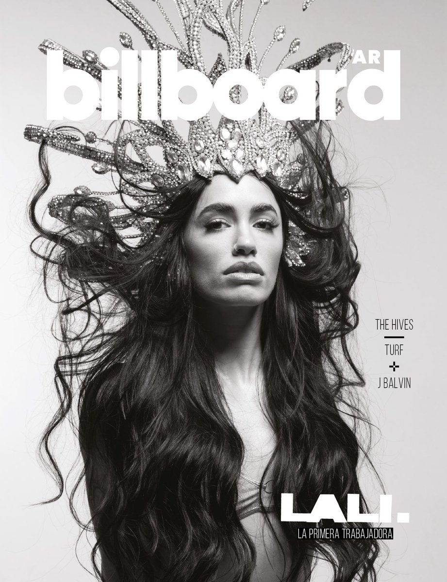 <a href="/lalioficial/">Lali</a> , la primera trabajadora

La cantante pasó buena parte del año girando por la Argentina para presentar su álbum 'No vayas a atender cuando el demonio llama'. Y es apenas uno de sus trabajos. En el medio, agranda su fandom y responde a las agresiones que recibe en el