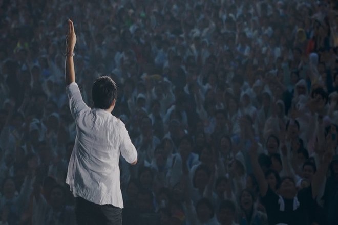 taka_mr_chil's tweet image. おはようございます☀

今朝も
#TalkAboutStadiumTour2015

雨について語る桜井さん
「ハプニングがあった場合には
　逆手に取った方がいい

　雨っていうのは、うってつけのもの」

毎日、そう思って過ごせるのは
ミスチルのおかげ😊

子供の学校も始まったので
通常モードに戻します✊