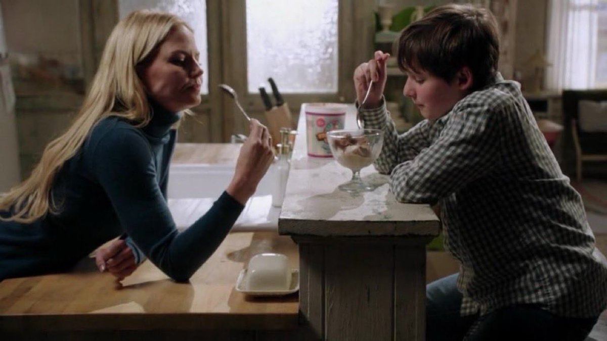 MILFISLE's tweet image. i know regina came home giving them a speech  about dietary health