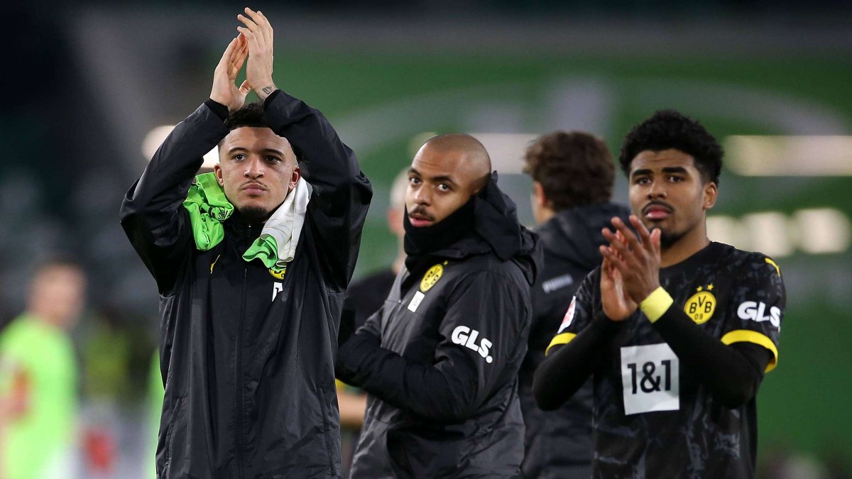 these 3 got to a champions league final together. Europa league trophy this time?🤞 #avfc