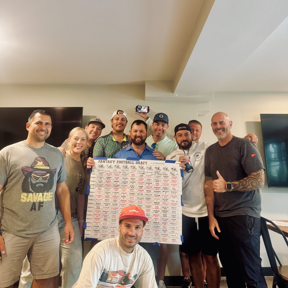 EmersonLotzia's tweet image. shoutout to papa dino at @Vitaminseabrew for hosting our fantasy football draft for a third straight year. he only took four minutes to make each of his picks, down from five minutes last season. this is called growth 🫡